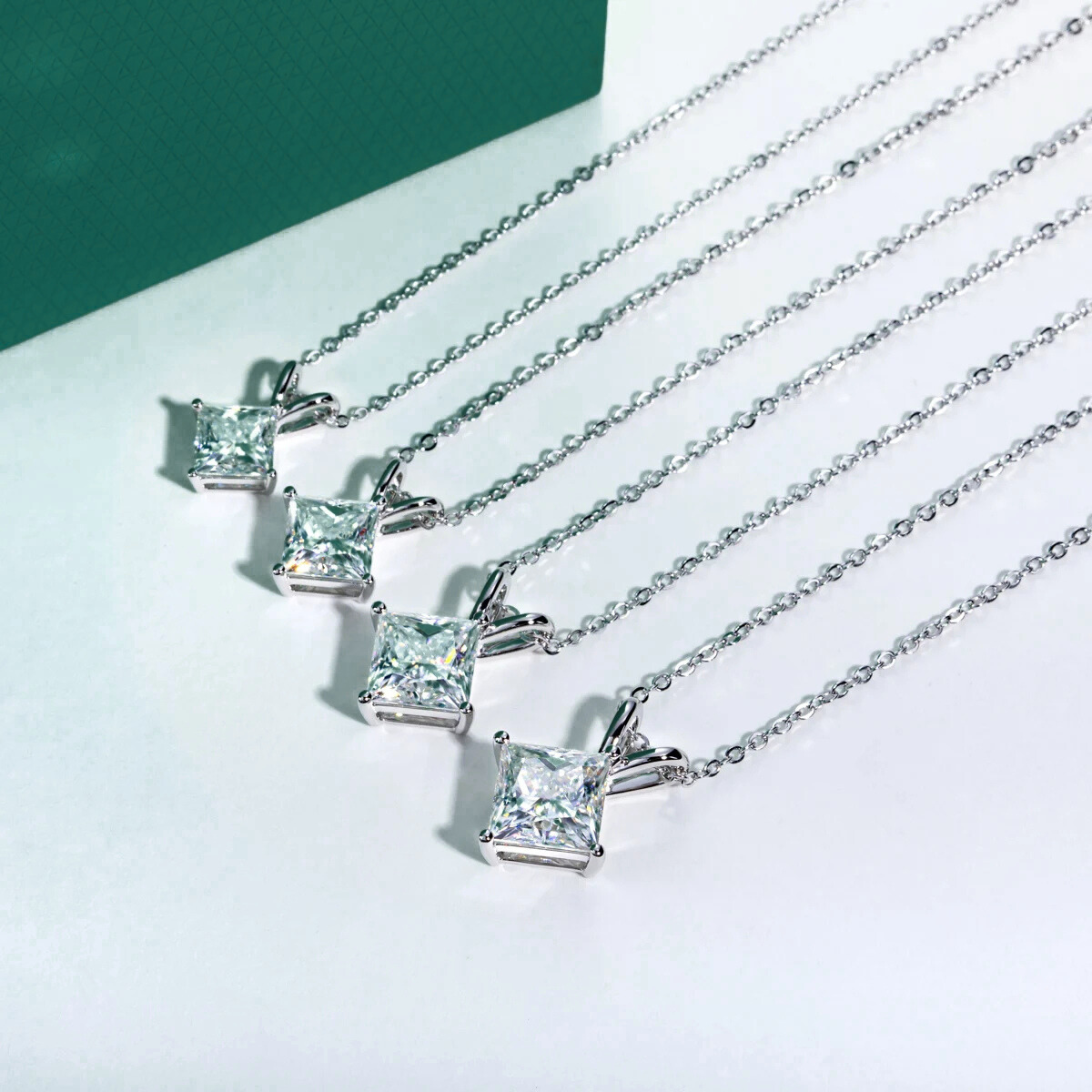 Colar Princess Moissanite