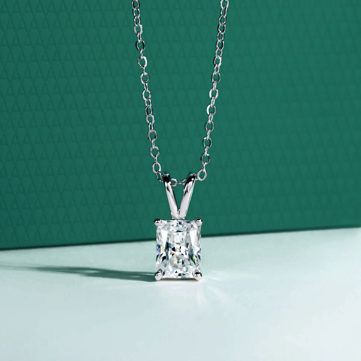 Colar Radiante Moissanite