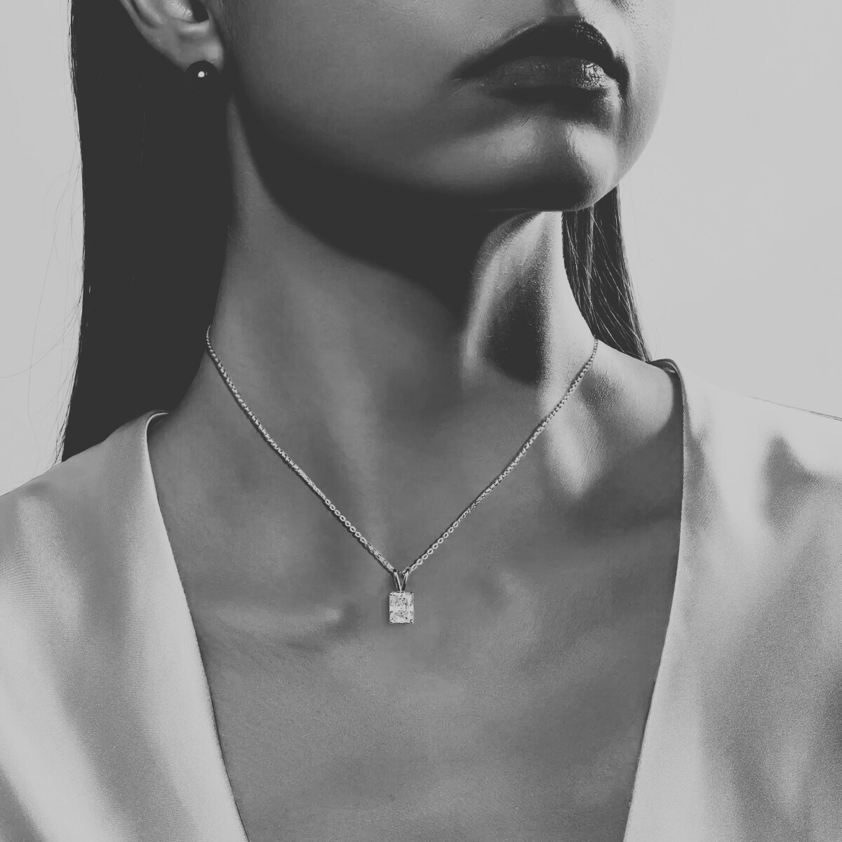 Colar Radiante Moissanite