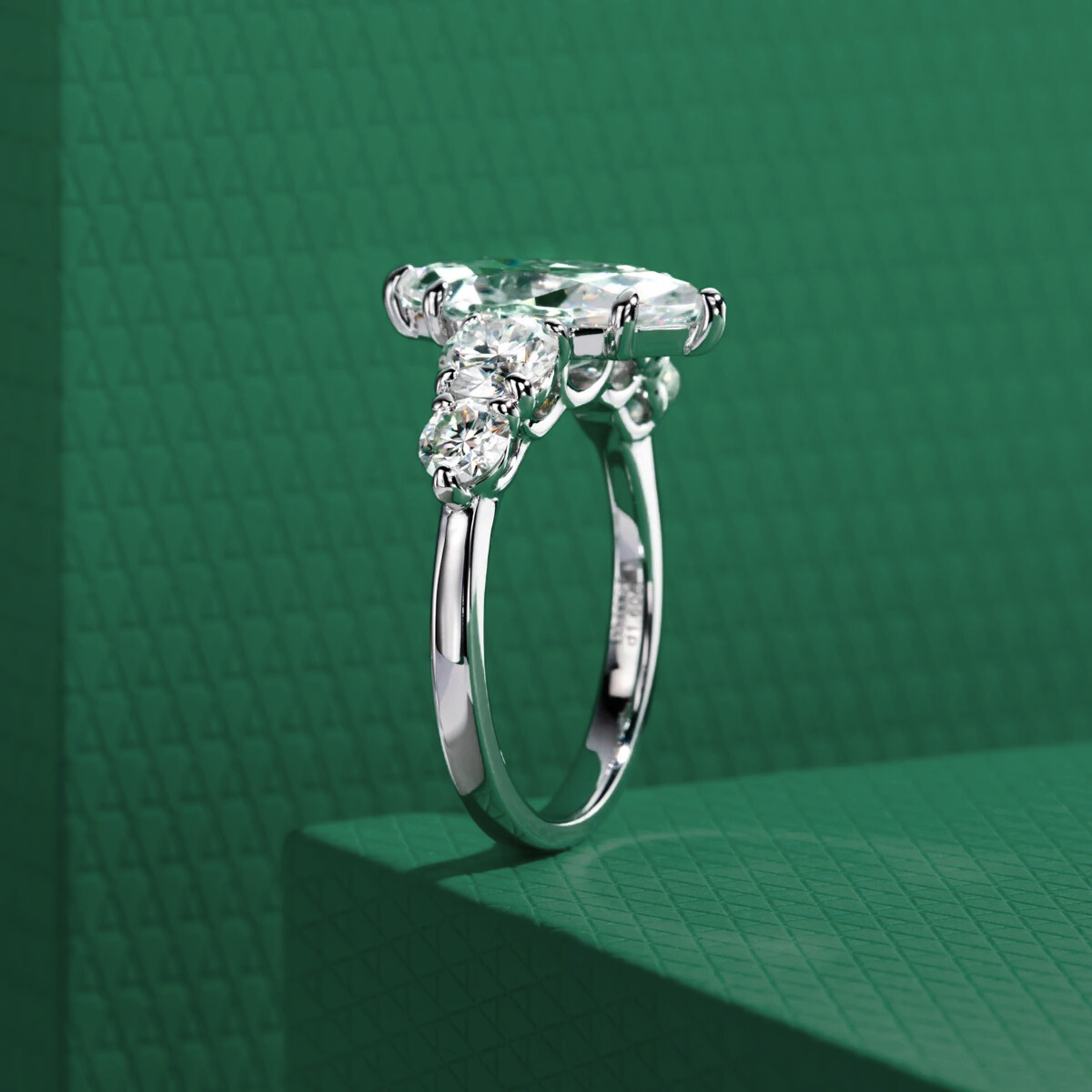 Anel Selena Moissanite