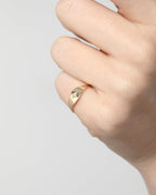 Anel de Dedinho Drop com Pedra de Brilhante em Ouro 18K