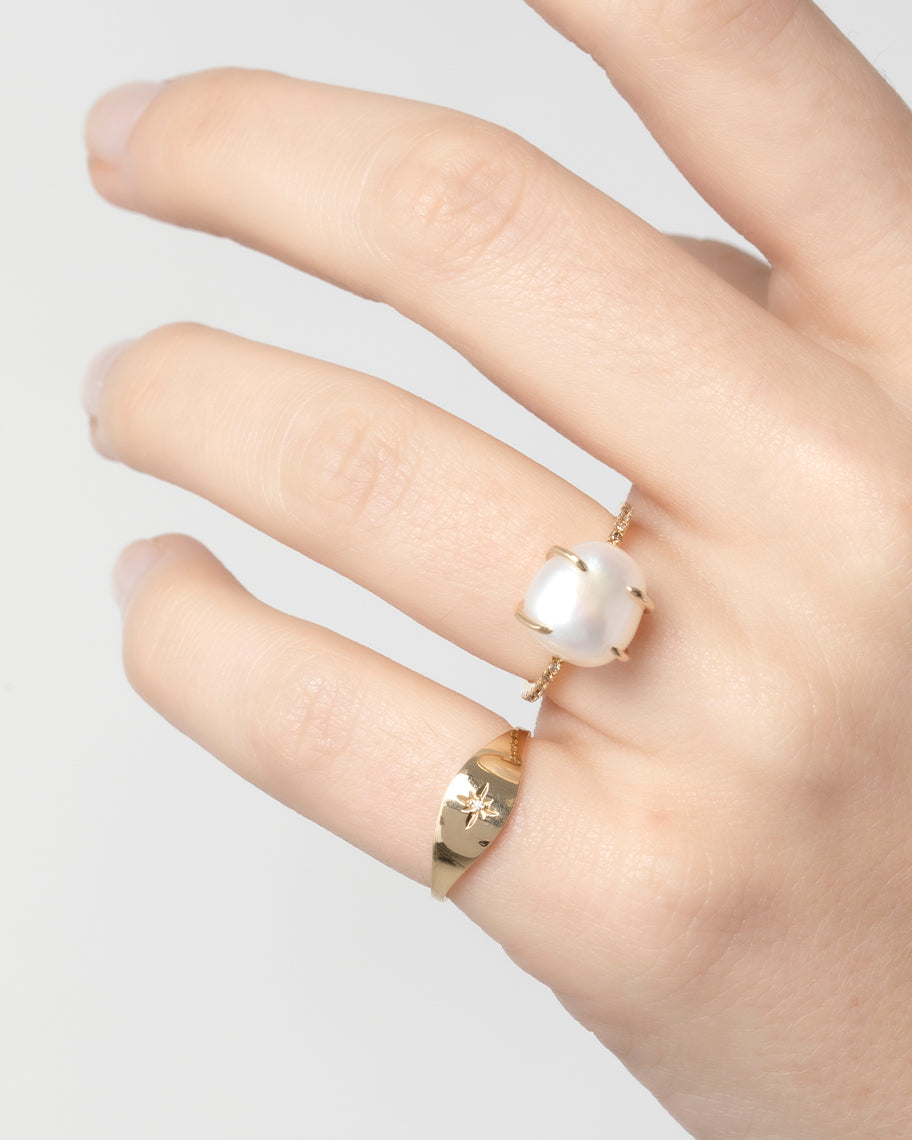 Anel de Dedinho Drop com Pedra de Brilhante em Ouro 18K