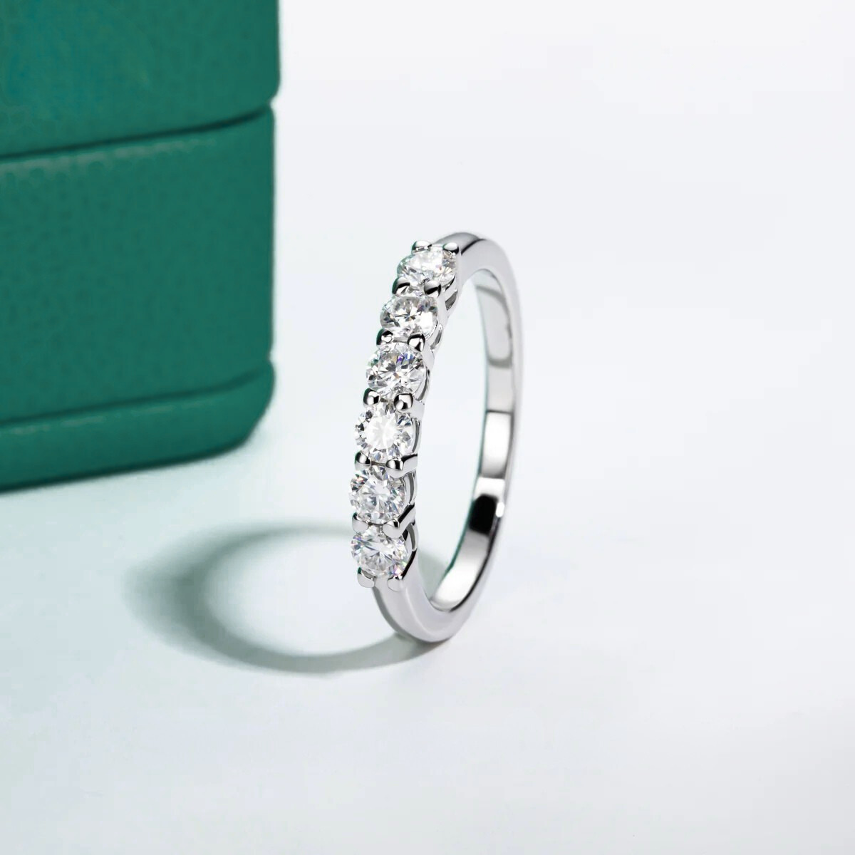 Meia Aliança 60 Pontos Moissanite