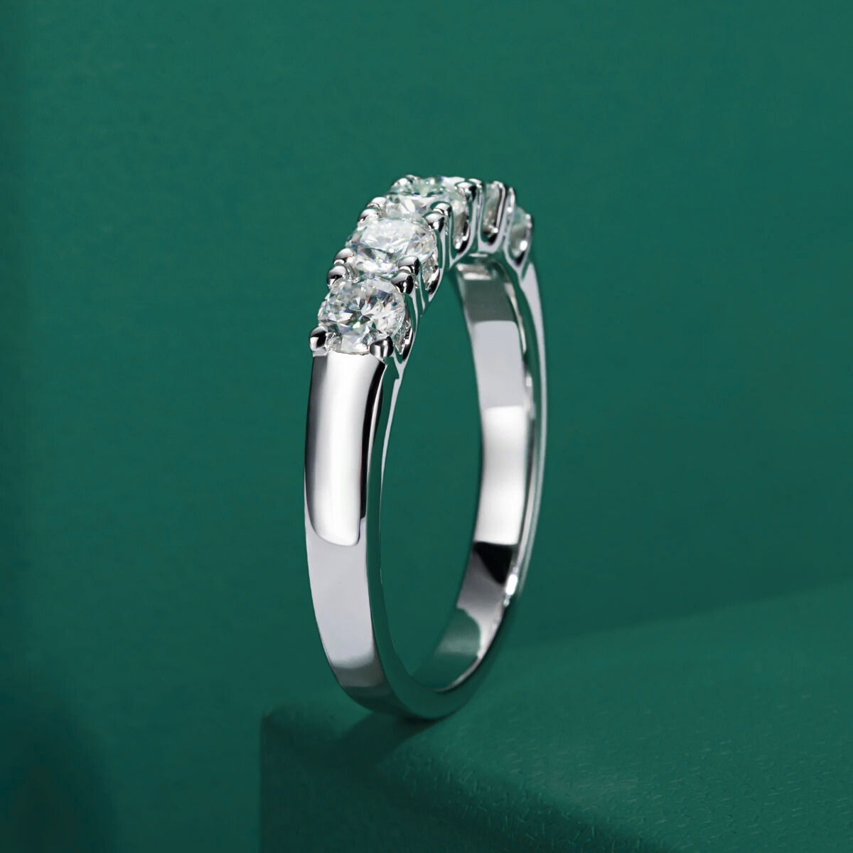 Meia Aliança 60 Pontos Moissanite