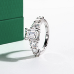 Anel Amara Esmeralda Moissanite