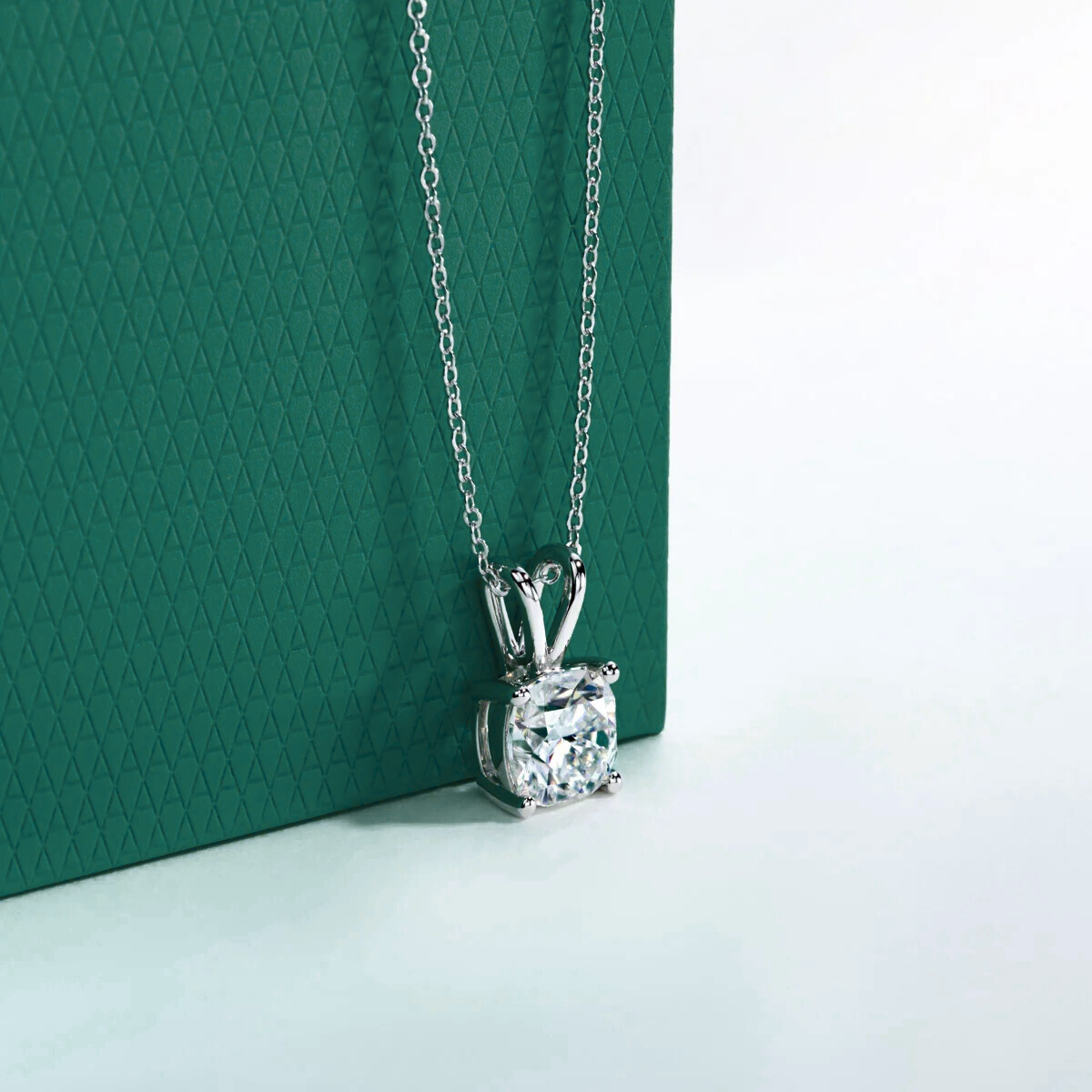 Colar Cushion Moissanite