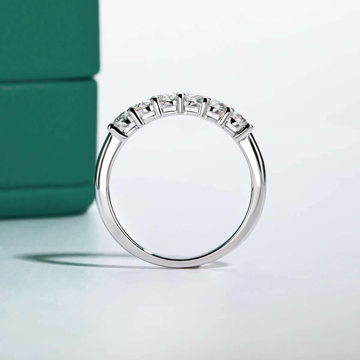 Meia Aliança 60 Pontos Moissanite